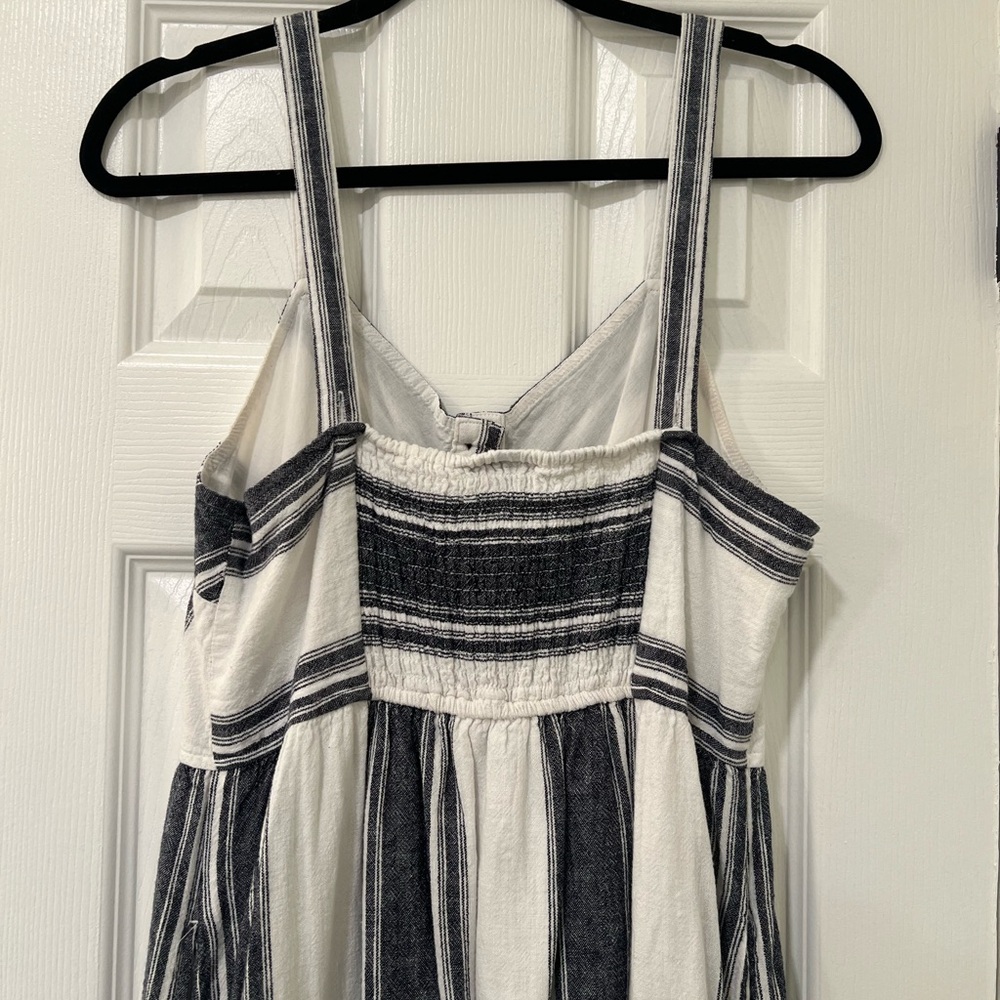 Universal Thread - Navy and White Striped Midi Dress with Pockets - Picture 7 of 9